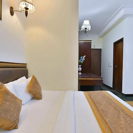 Hotel I Stay & Revels Near New Delhi Railway Station- By Ap Singh Hotels Esterno foto