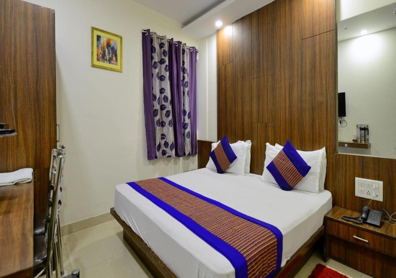 Hotel I Stay & Revels Near New Delhi Railway Station- By Ap Singh Hotels Esterno foto