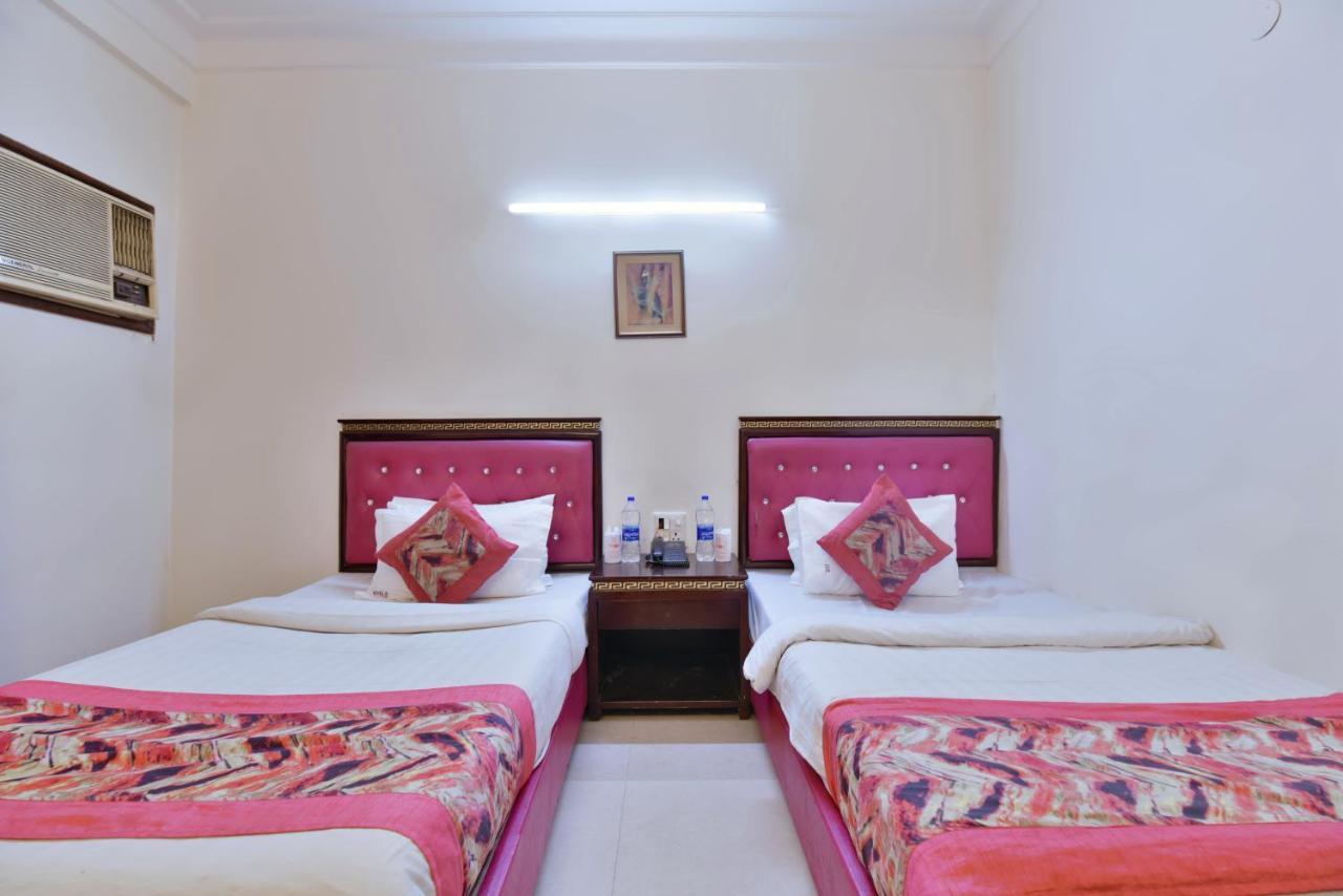 Hotel I Stay & Revels Near New Delhi Railway Station- By Ap Singh Hotels Esterno foto